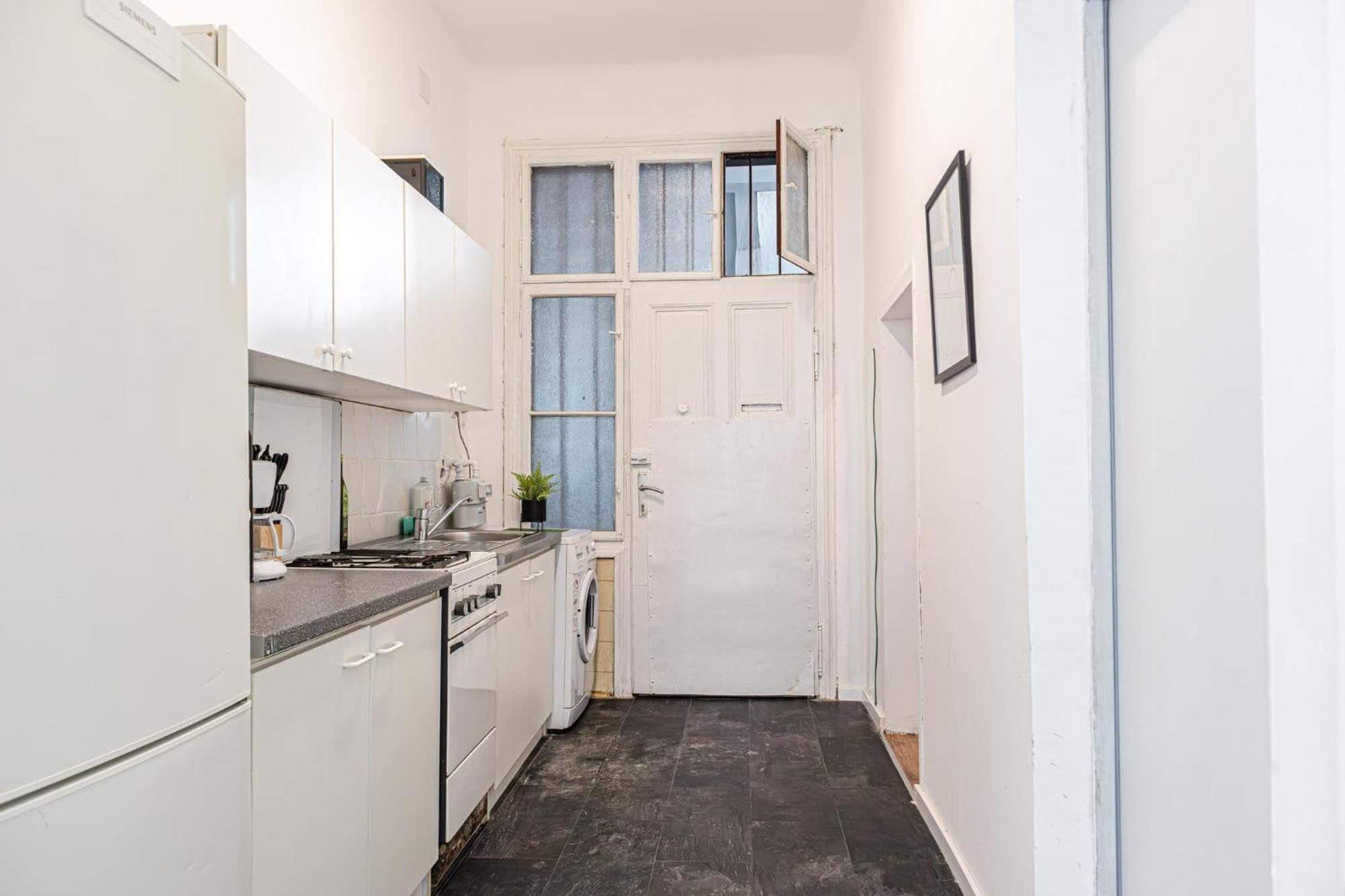 Past Meets Present - 1Br Apt Near Westbahnhof ウィーン エクステリア 写真